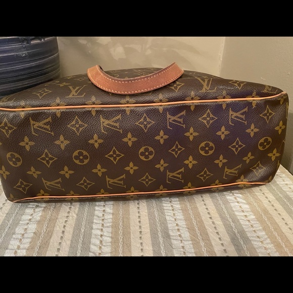 🛑SOLD🛑
Monogram Canvas Batignolles Horizontal - Picture 4 of 8